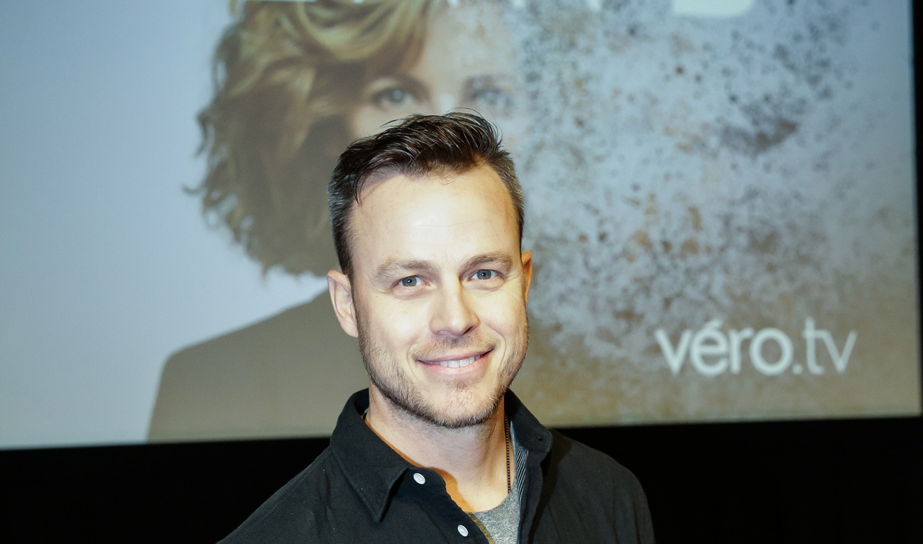 Le fils de Louis Morissette ressemble trait pour trait à son père