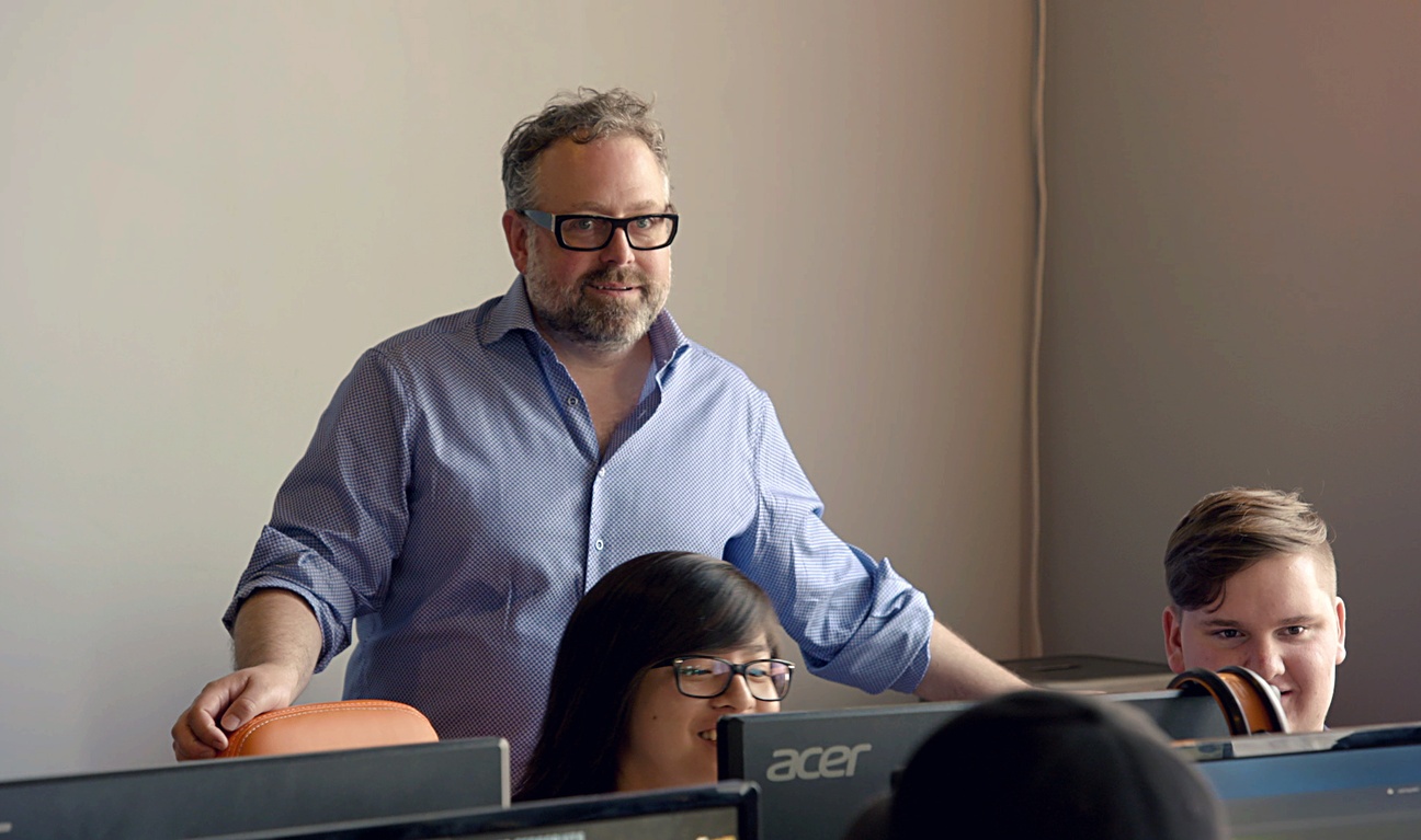 Alexandre Taillefer nous ébranle avec son documentaire BYE