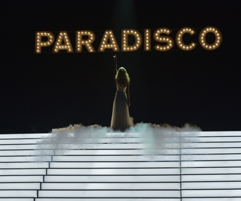 Une scène du film Dalida