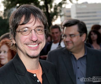 Sur le tapis rouge du film L'affaire Dumont
