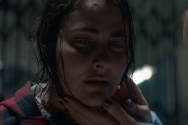 Une scène du film Dieu Existe, son nom est Petrunya Une scène du film Dieu Existe, son nom est Petrunya