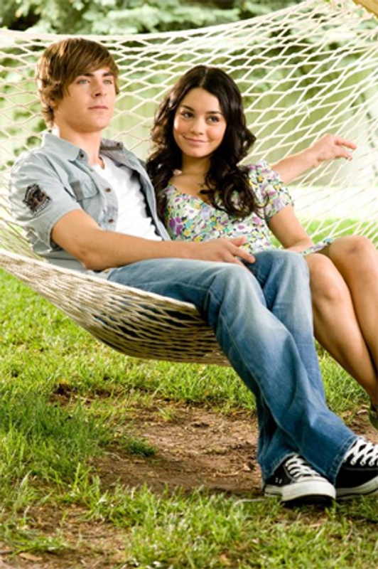 Zac Efron et Vanessa Huydgens dans High School Musical 3: Senior Year