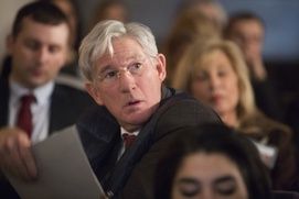 Une scène du film Norman: The Moderate Rise and Tragic Fall Of a New York Fixer