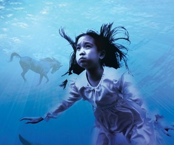 Affiche du film Eve and the Fire Horse