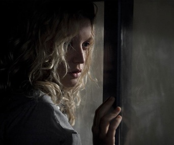Une scène du film Crime d'amour