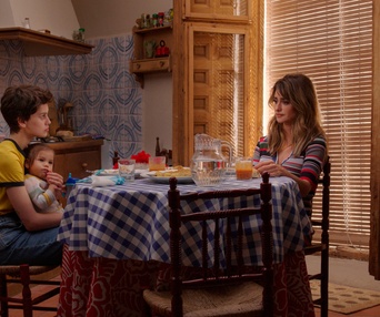 Une scène du film Parallel Mothers