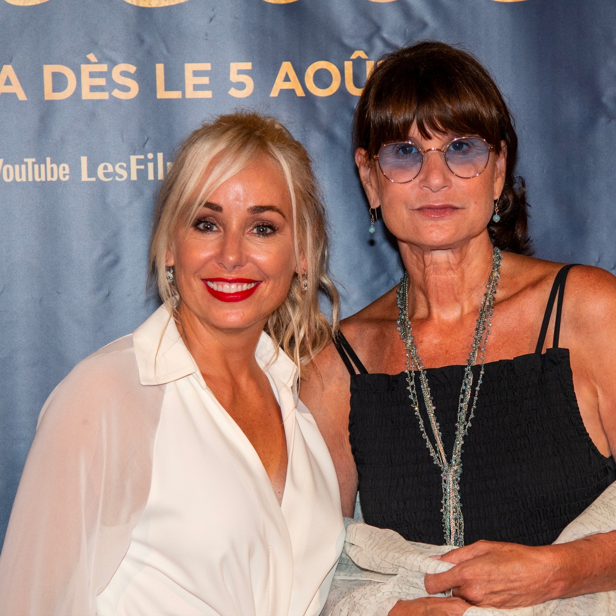 Sur le tapis rouge du film Arlette