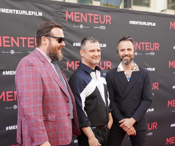 Sur le tapis rouge du film Menteur