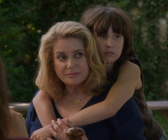 Une scène du film Elle s'en va