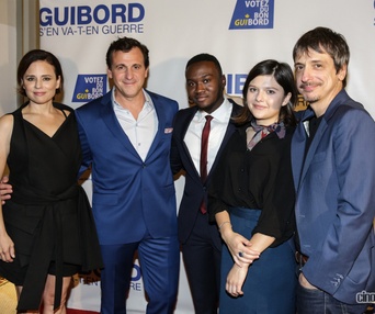 Sur le tapis rouge de Guibord s'en va-t-en guerre