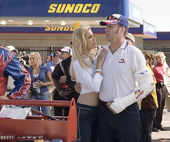 Scène du film Les nuits de Talladega : La ballade de Ricky Bobby