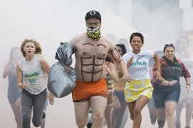 Une scène du film Neighbors 2: Sorority Rising Une scène du film Neighbors 2: Sorority Rising
