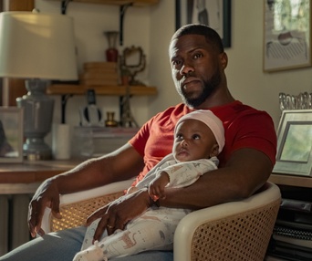 Une scène du film Fatherhood