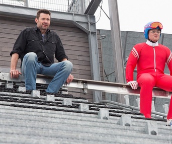 Une scène du film Eddie the Eagle