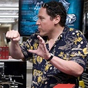 Jon Favreau et Robert Downey Jr. dans Iron Man