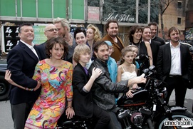 Sur le tapis rouge de Frisson des Collines