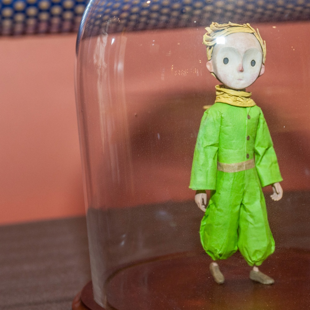 Sur le tapis rouge du film Le petit prince