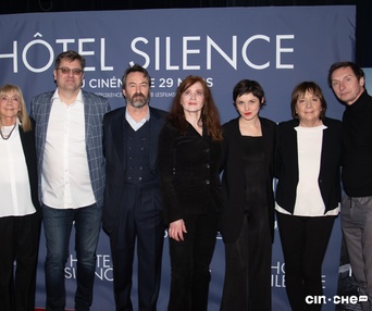 Tapis rouge du film Hôtel Silence