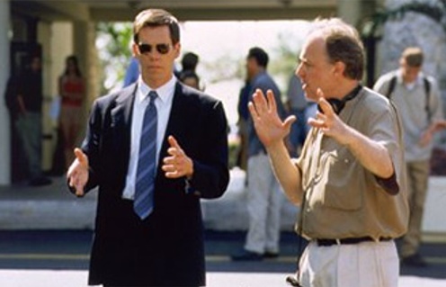 Kevin Bacon et John McNaughton (à droite) sur le plateau de Wild Things
