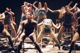 Une scène du film Mr. Gaga Une scène du film Mr. Gaga