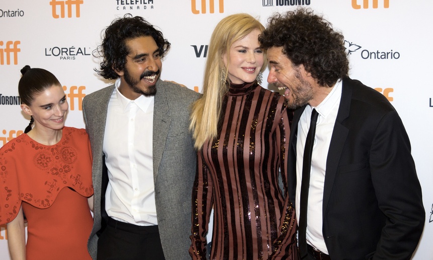 Tapis rouge du film Lion avec Nicole Kidman et Dav Patel au TIFF 2016
