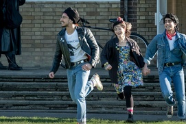 Une scène du film Blinded by the Light Une scène du film Blinded by the Light