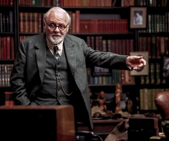 Une scène du film Freud's Last Session