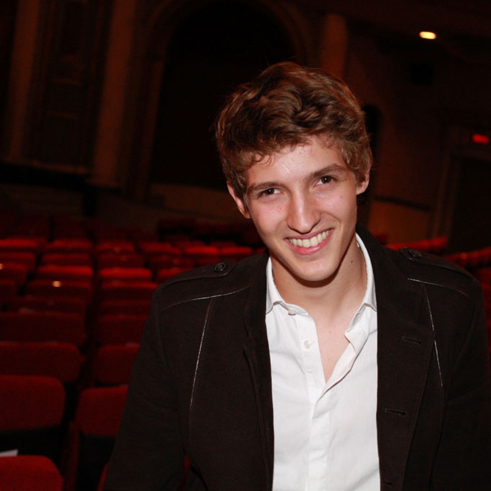 Sur le tapis rouge du film Les amours imaginaires
