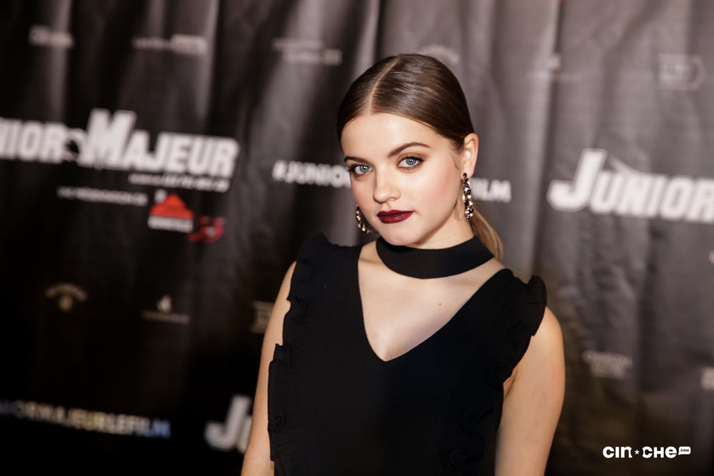 Sur le tapis rouge du film Junior majeur