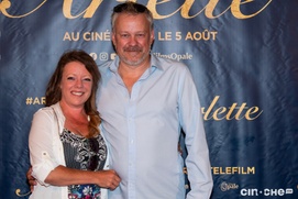 Sur le tapis rouge du film Arlette