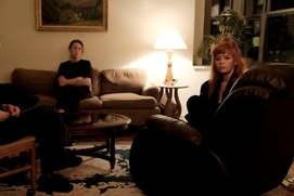 Une scène du film His Three Daughters