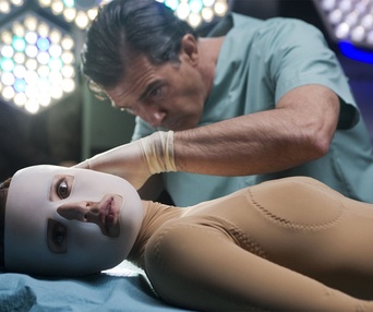 Une scène du film The Skin I Live In