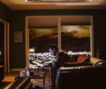 Une scène du film All of us Strangers