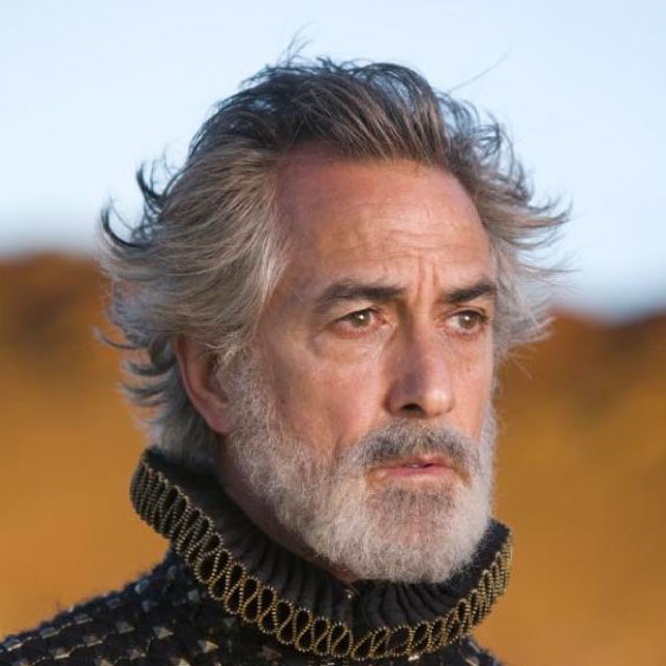 David Strathairn