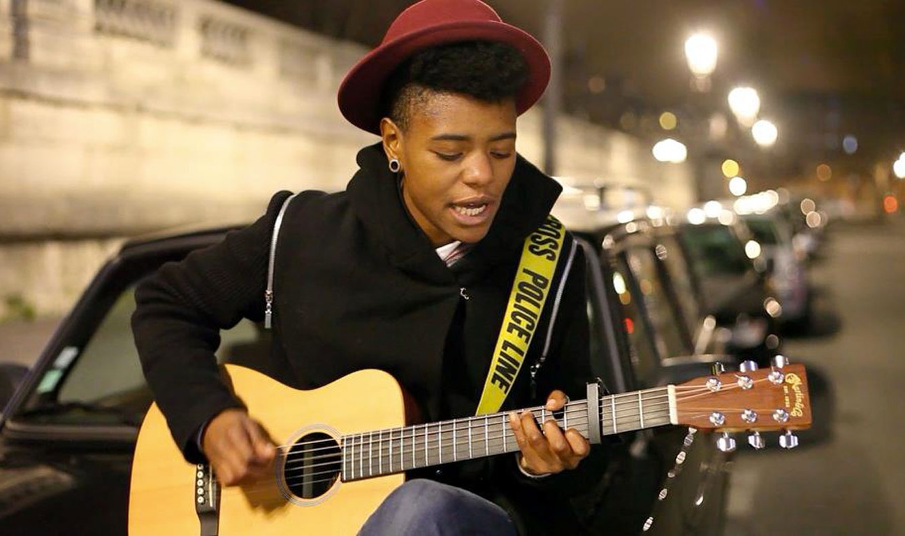 La Québécoise Tamara Weber-Fillion poursuit son parcours à The Voice France