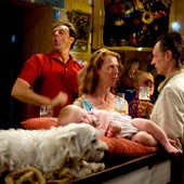 Une scène du film <em>La fée</em>