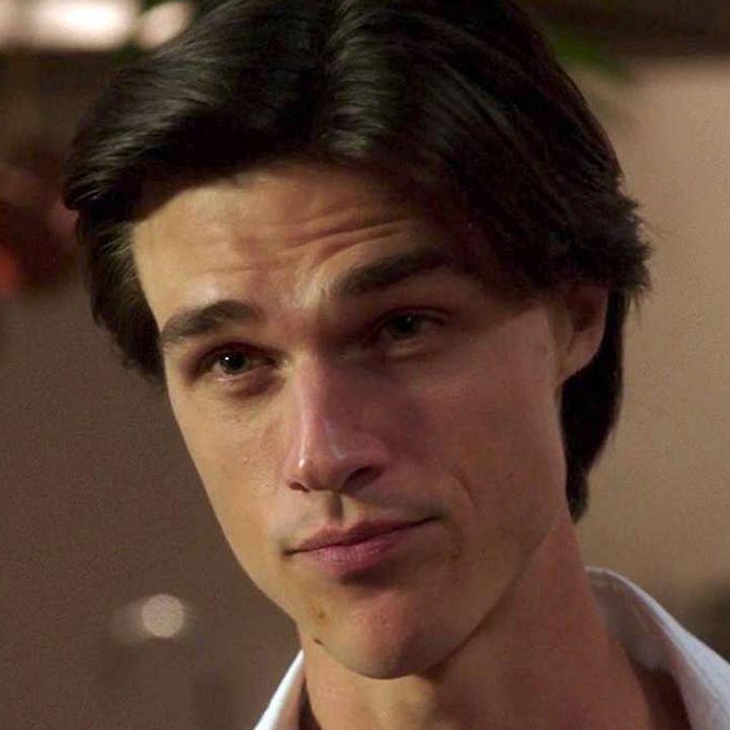 Finn Wittrock