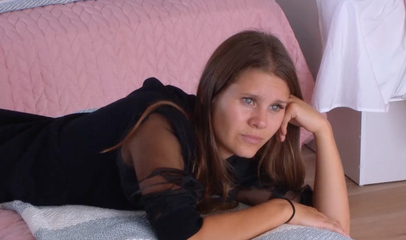 OD Grèce : Jessika se vante de ses conquêtes et les filles lui font la vie dure