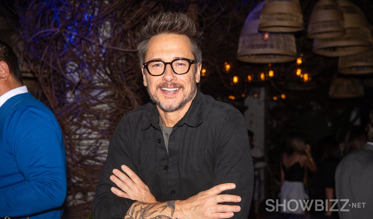 Image de l'article Pour la Saint-Valentin, Stéphane Rousseau partage une photo avec son amoureuse