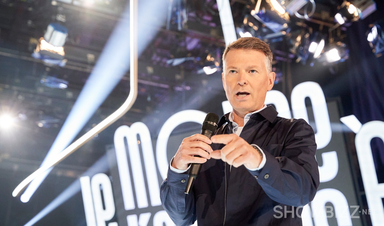 Le monde à l'envers ouvre son plateau de tournage