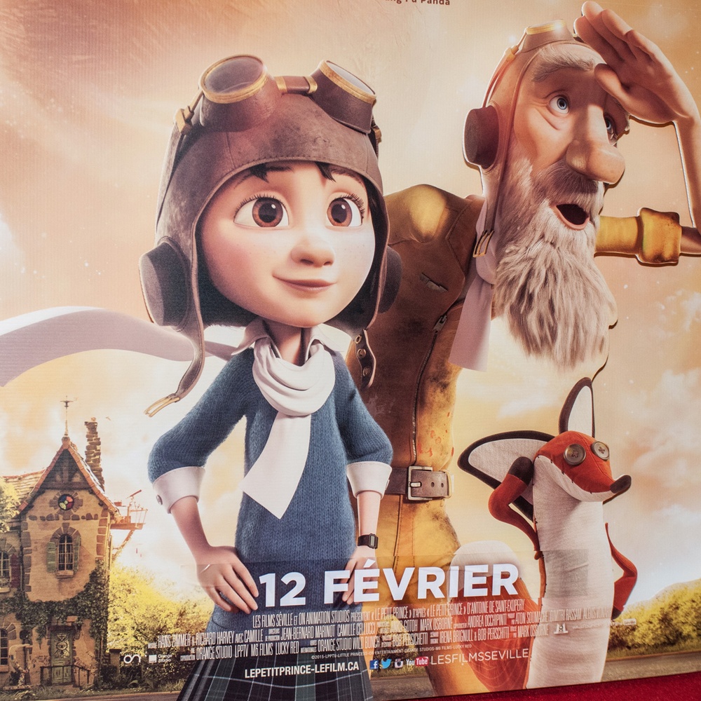 Sur le tapis rouge du film Le petit prince