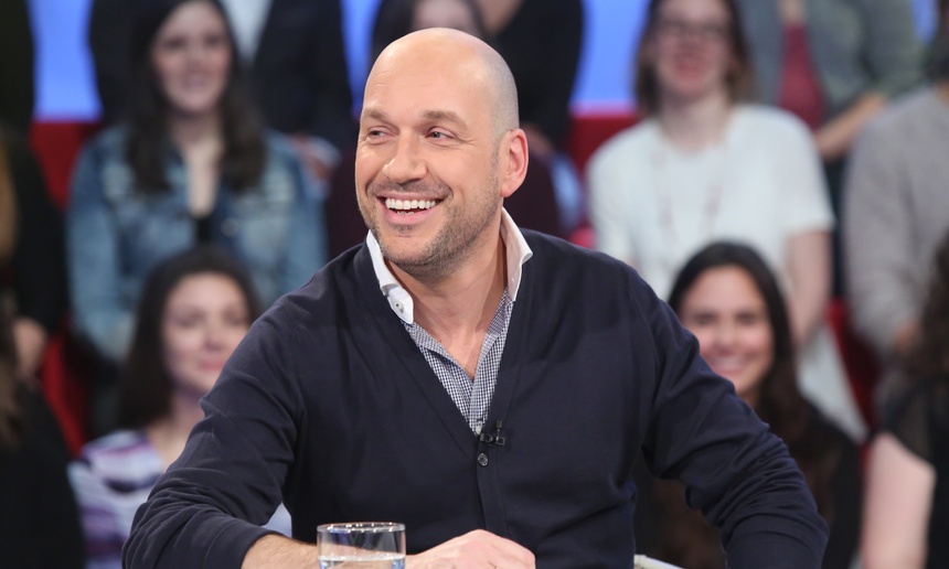 Une date de sortie et une première affiche pour la comédie Le trip à trois avec Martin Matte
