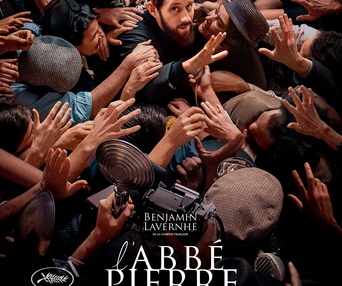 Affiche du film L'abbé Pierre - Une vie de combats