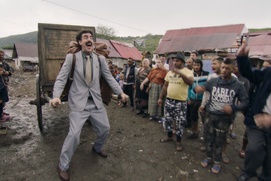 Une scène du film Borat: Subsequent Moviefilm