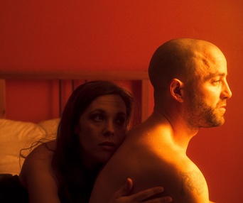 Une scène du film Les drapeaux de papier