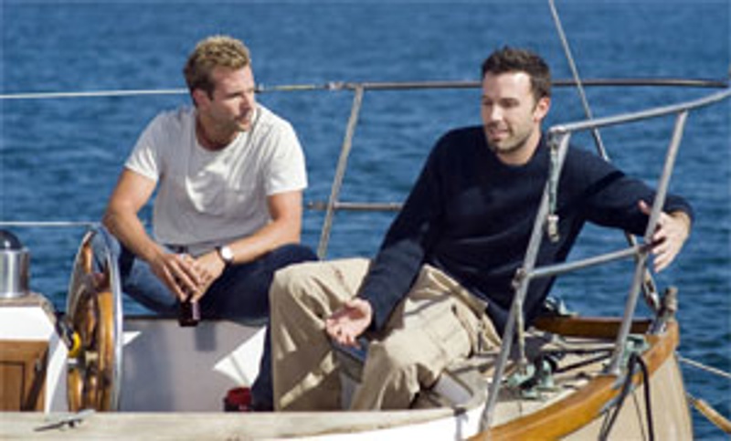 Bradley Cooper et Ben Affleck dans Laisse tomber, il ne te mérite pas!