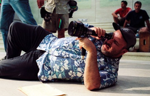 Alex Proyas sur le plateau de I, Robot
