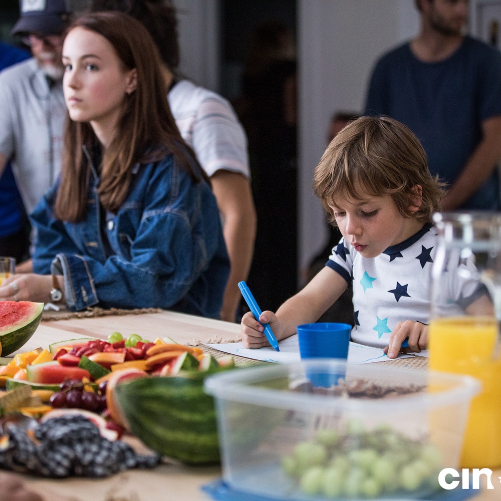 Sur le plateau du film Le guide de la famille parfaite