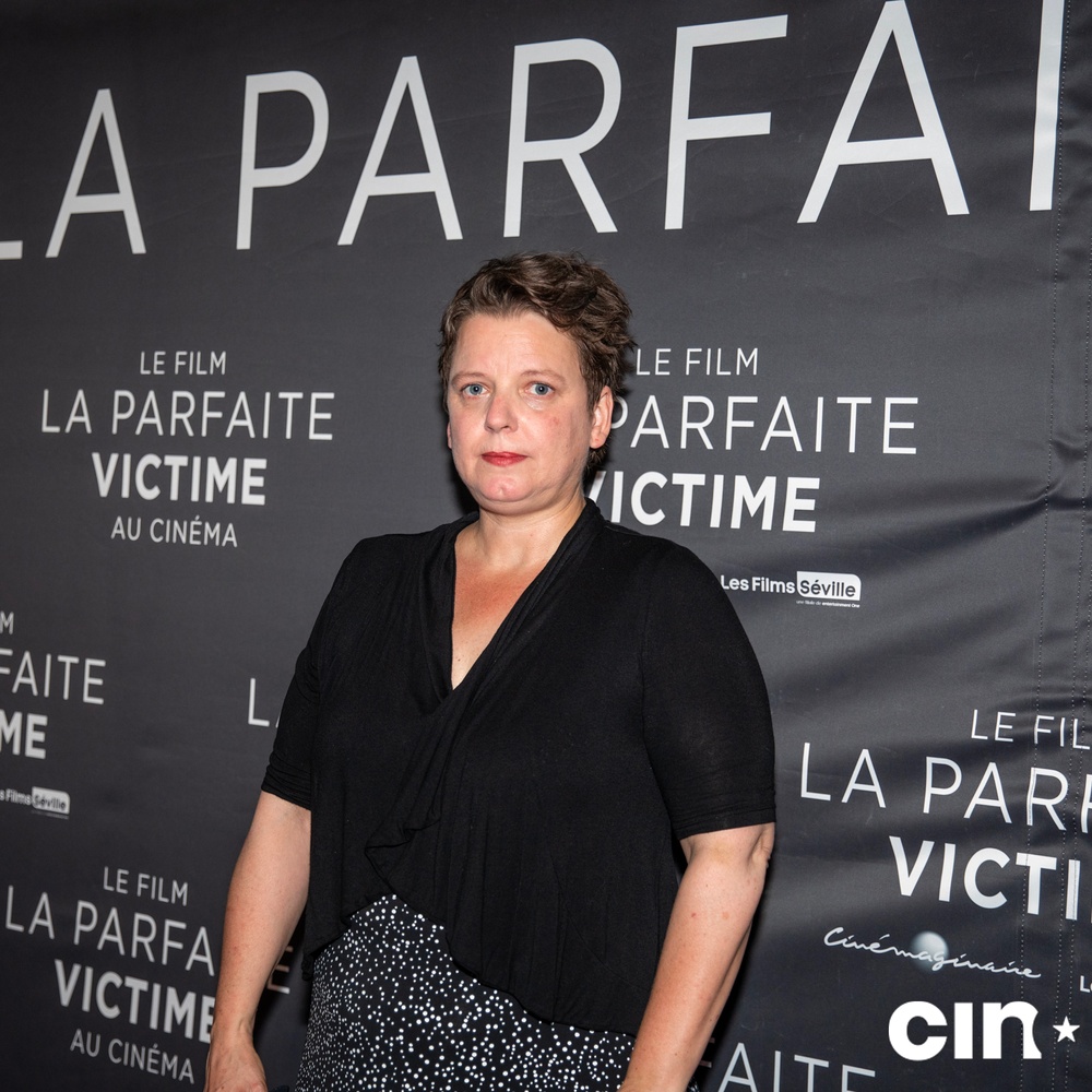 Sur le tapis rouge du film La parfaite victime