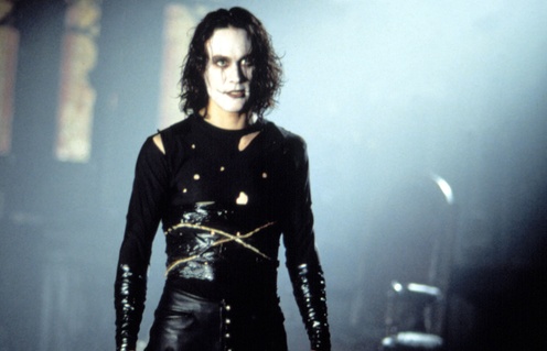Une scène de The Crow (1994).